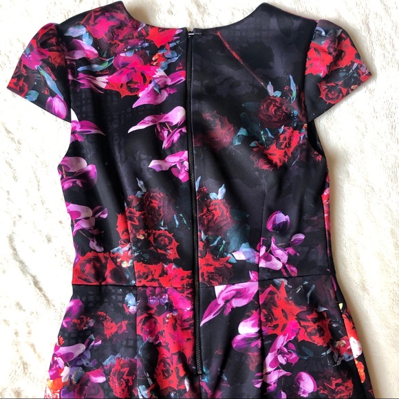 ⭐️Host pick⭐️ EUC Betsey Johnson dress - Picture 5 of 7